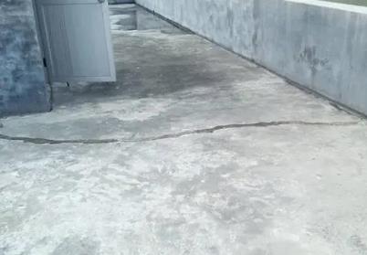 抚松楼顶漏水维修公司分享下如何解决卫生间隐蔽部位漏水的问题?